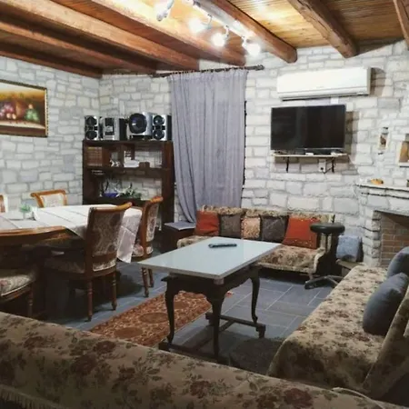Willa Charming Stone Maisonettes