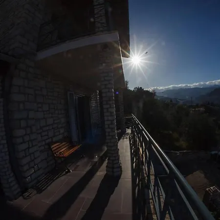 Charming Stone Maisonettes Villa Aigio