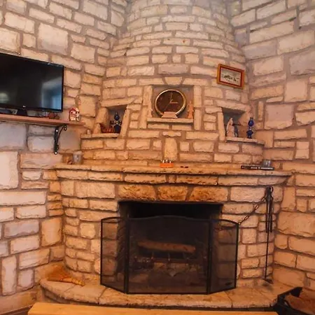 Charming Stone Maisonettes Willa