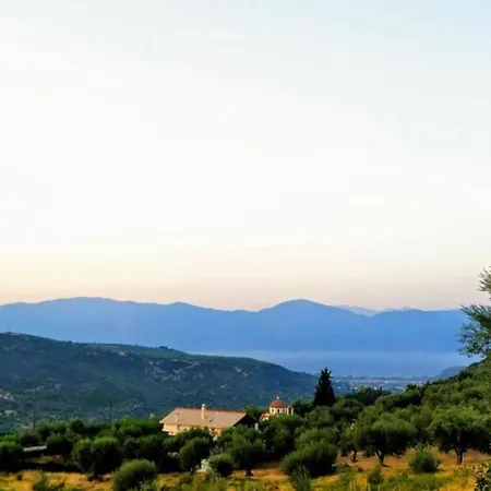 Charming Stone Maisonettes Villa Aigio